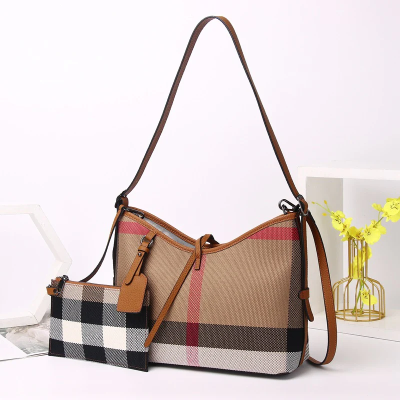 Leather plaid cloth with Pitto bag, shoulder messenger bag, mother and child bag, big-name fashion New tarp 8369 - Deanwangkt