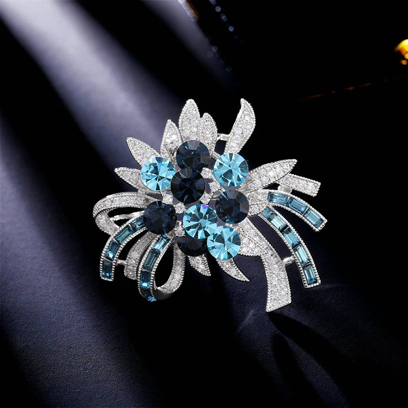 2025 New design sense retro crystal flower brooch anti-light exquisite luxury elegant coat accessories classic corsage - Deanwangkt