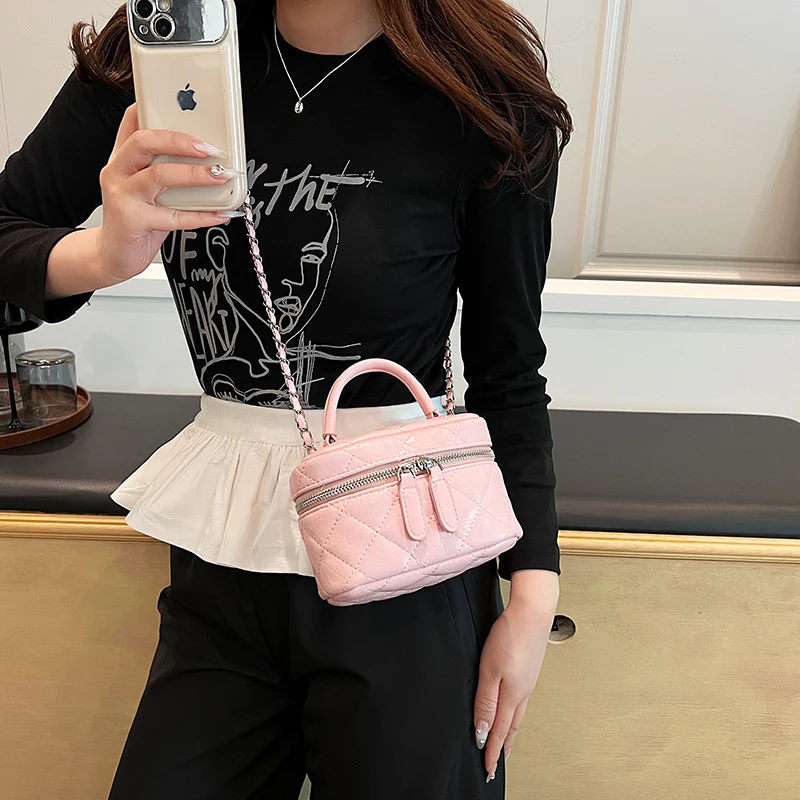 Diamond Embroidery Thread Small Bag for Women This Year Popular Western Style All-Matching Box Bag Fashion Trending Chain Messenger Bag Wholesale - Deanwangkt