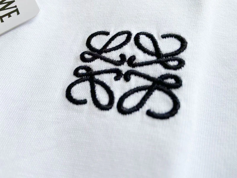 DEANWANGKT  23 Spring and Summer New Lo Yiwei Classic Logo Embroidered Versatile Loose round Neck Pocket Short Sleeve Women's T-shirt - Deanwangkt