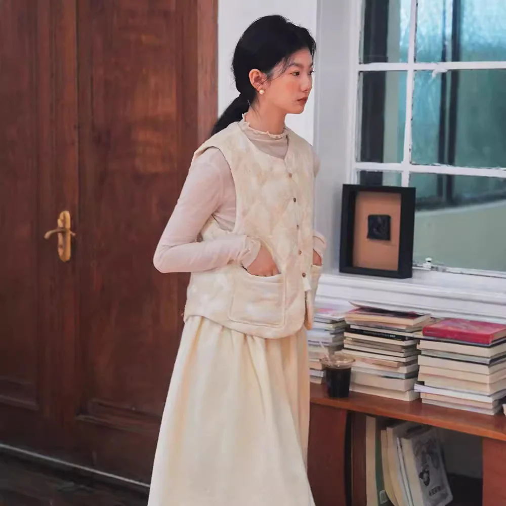 Set Autumn two-piece set High sense, jacquard crew neck vest padded vest,  wool high waist skirt - Deanwangkt