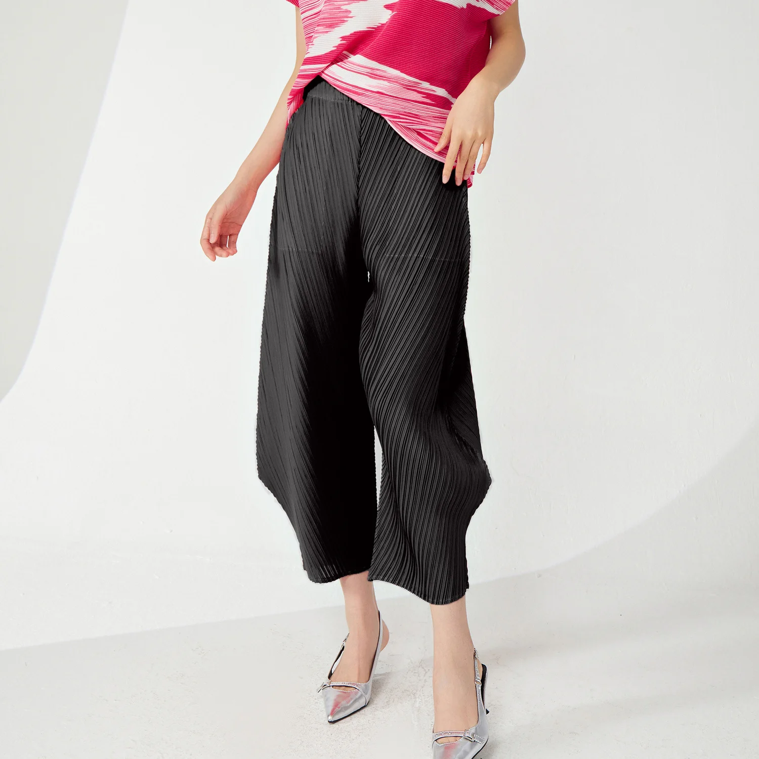 2025 Miyake Casual Pants Children's Personality Counter Loose Large Size Elastic Waist Nine-point Pants Fashion Versatile Harlan Pants - Deanwangkt