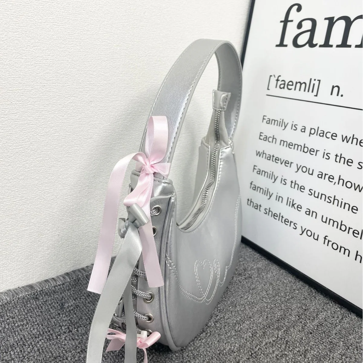 Girl's Small Bag  New Sweet Cool Crescent Underarm Bag Love Embroidered Shoulder Bag Fashion All-Match Handbag - Deanwangkt