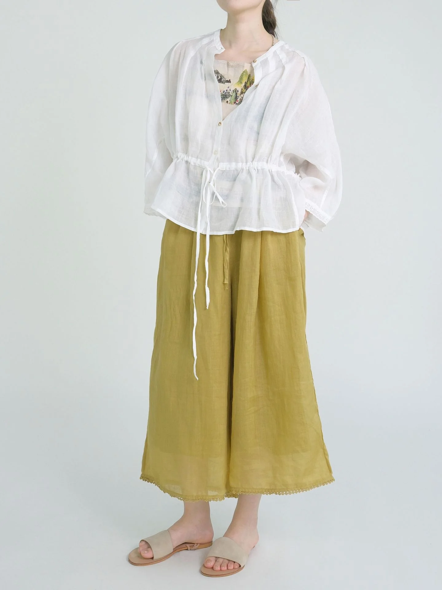 Literary casual bat-sleeved loose ramie shirt, versatile commuter transparent shawl sunshade top W23111 - Deanwangkt