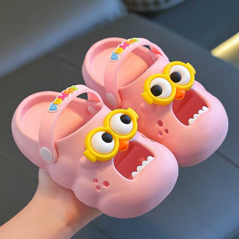 DEANWANGKT Children's Slippers Boys Summer  New Outdoor Home Thick-Soled Non-Slip Slippers Cartoon Toe Cap Slippers Girls - Deanwangkt