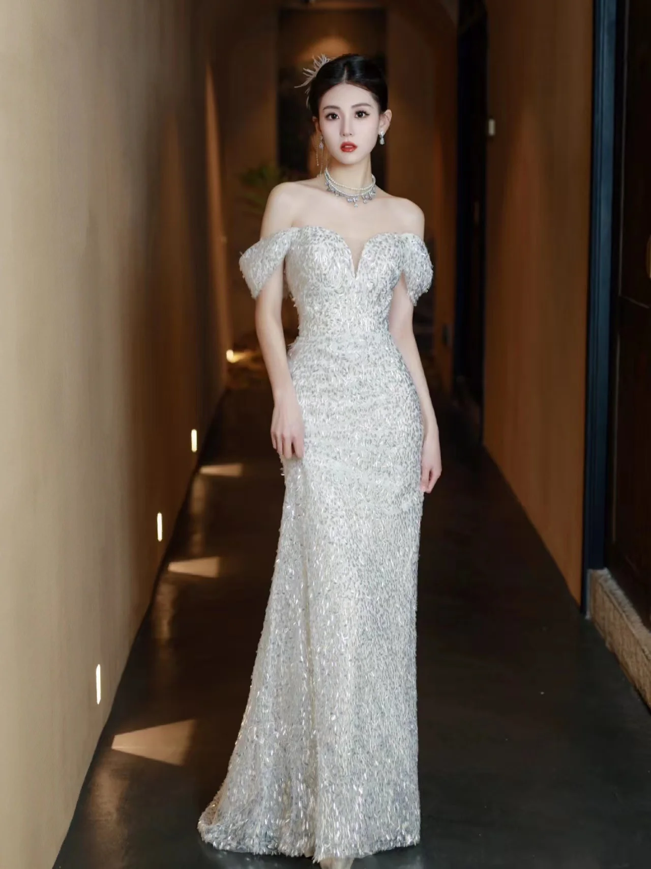 2025 One-word shoulder evening dress female banquet host temperament socialite bride toast dress light luxury fishtail dress - Deanwangkt