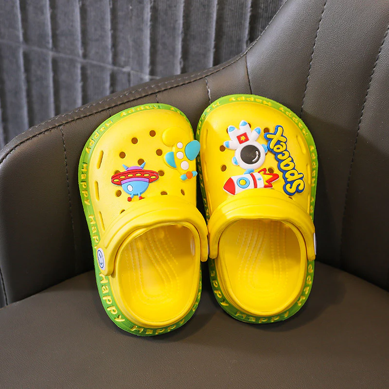DEANWANGKT Children's Shoes Wholesale Children's Slippers Summer Outdoor Boys' Hole Shoes Anti-Slip Beach Shoes Girls' Sandals - Deanwangkt