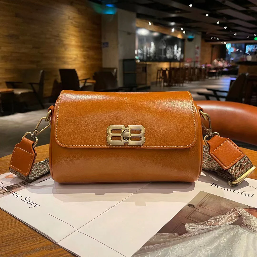 The first layer of cowhide vegetable tanned leather leather women's bag messenger bag retro small square bag big brand casual broadband versatile 834 - Deanwangkt