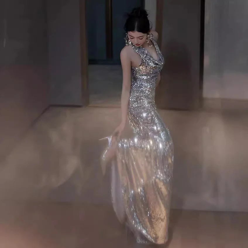 2025 Banquet evening dress  new silver sequined neck fishtail evening dress temperament bridal toast dress engagement dress - Deanwangkt