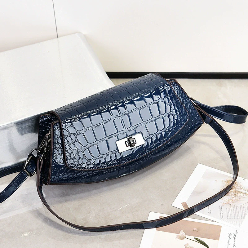 Bag women's bag  new fashion versatile trend ins shoulder messenger bag retro baguette armpit bag - Deanwangkt