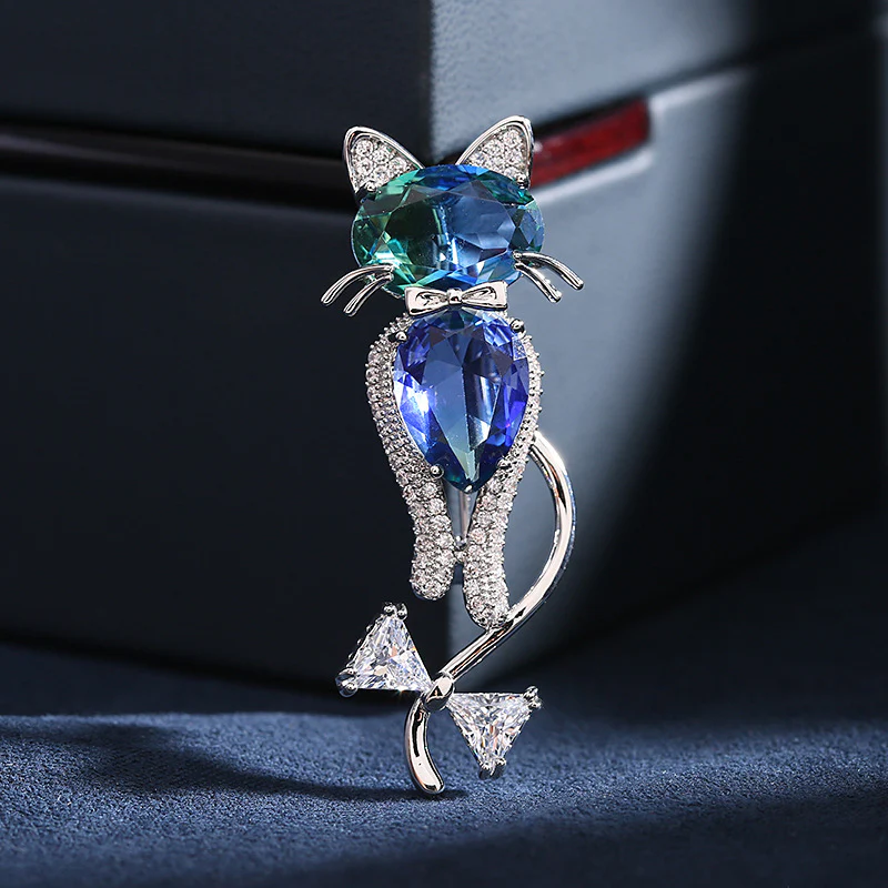 2025 Light luxury niche high sense gradual change dream crystal zircon cat brooch suit corsage jacket anti-light pin - Deanwangkt