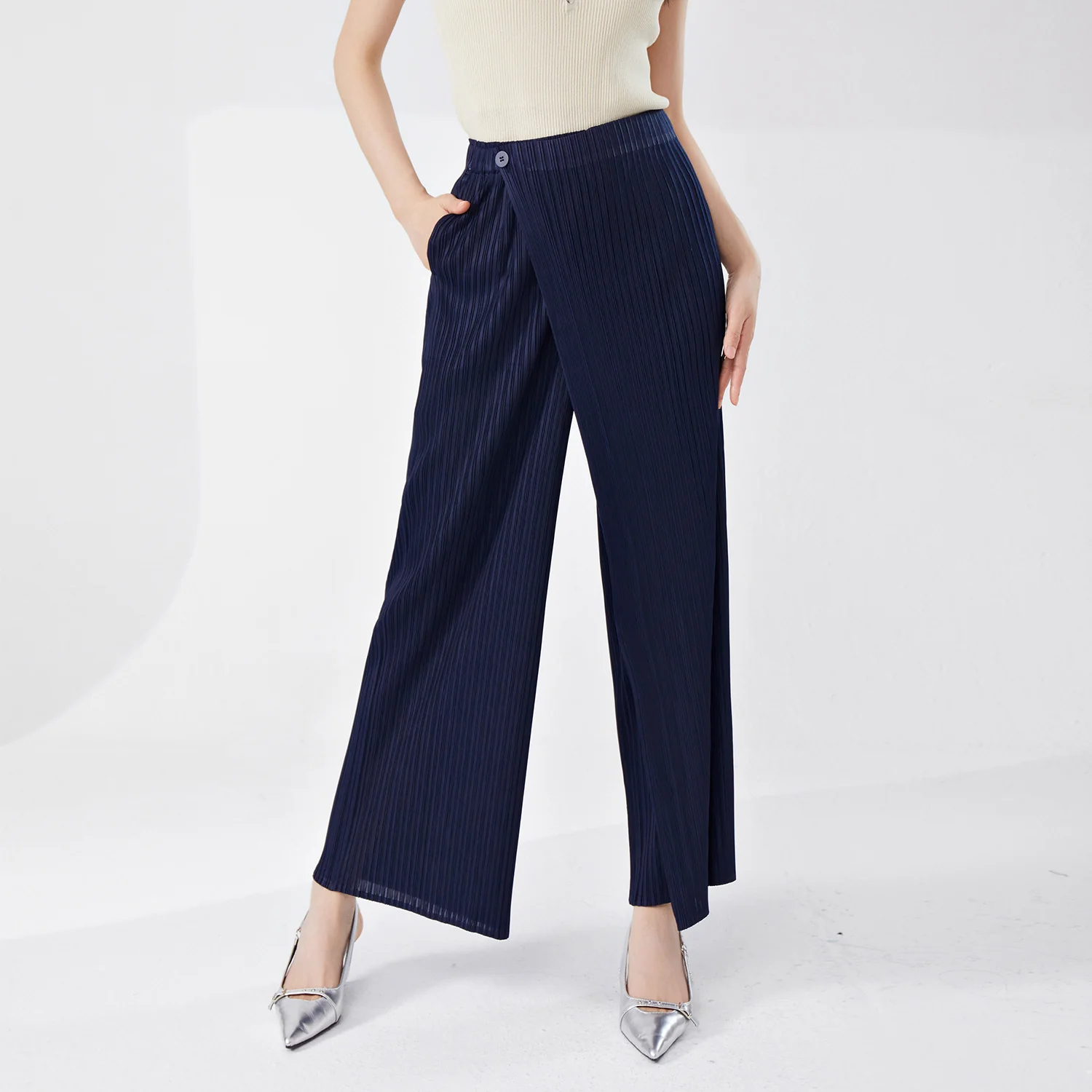 2025 Miyake paper people wide-leg pants summer women's new high-end buttons irregular loose drape versatile casual pants - Deanwangkt