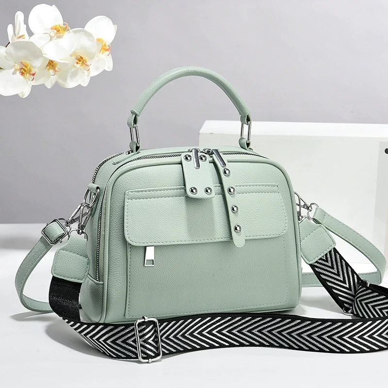 Women's bag  new fashion versatile Popular style retro simple light luxury shoulder messenger bag small square bag women - Deanwangkt