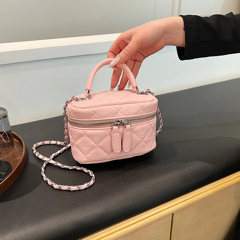 Diamond Embroidery Thread Small Bag for Women This Year Popular Western Style All-Matching Box Bag Fashion Trending Chain Messenger Bag Wholesale - Deanwangkt