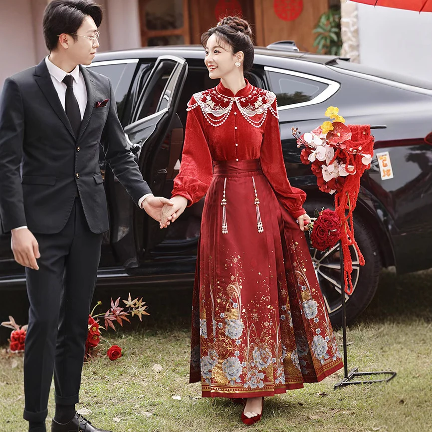 2025 New Chinese Horse Dress Wedding Dress Engagement Dress  New Wedding Bride Toast Dress Set Red Horse Dress - Deanwangkt