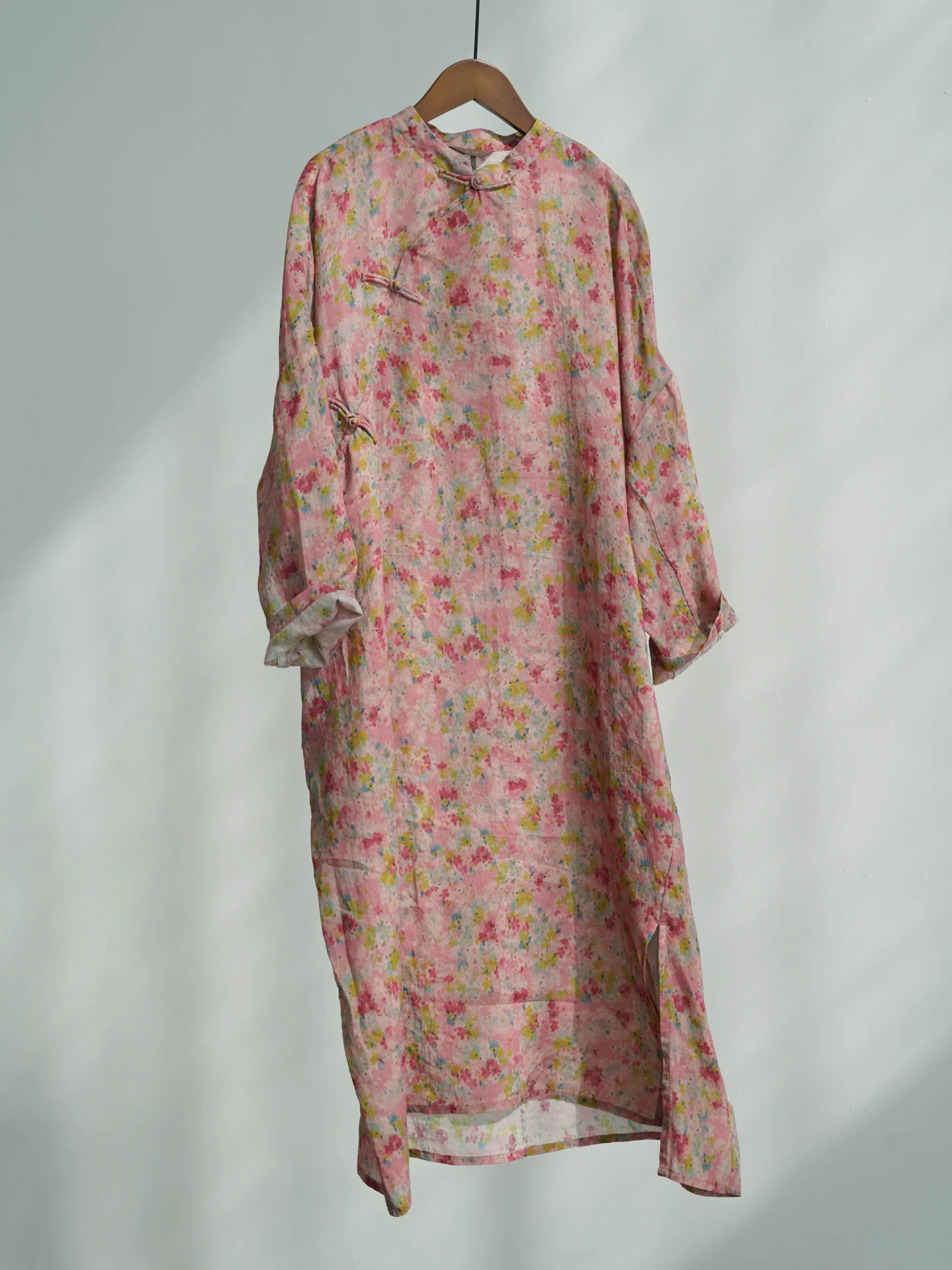 Original Chinese romantic floral cocoon ramie cheongsam, retro loose and clear robe dress L25060 - Deanwangkt