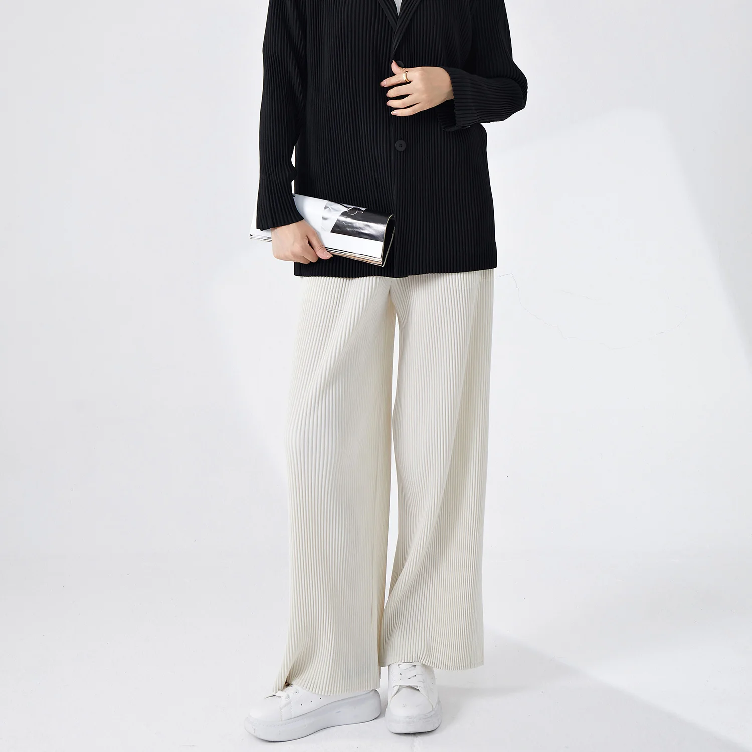 2025 Miyake Casual Pants Women's Counter Quality Advanced Sense Men's and Women's Same Folded Wide Leg Pants Loose Versatile Straight Pants - Deanwangkt