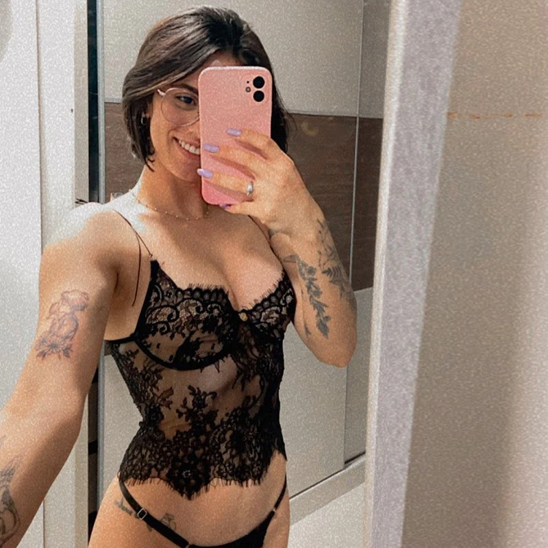 MOMENTLOVER women's clothing explosion  summer new lace small suspenders, low-cut perspective V-neck vest women - Deanwangkt