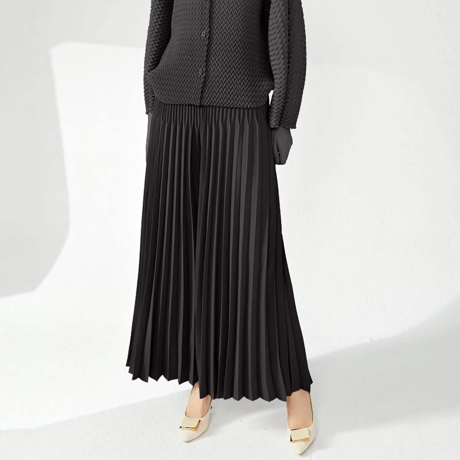 2025 Miyake casual pants drape women's spring and autumn new elastic waist solid color loose large size meat-covering versatile wide-leg pants skirt tide - Deanwangkt