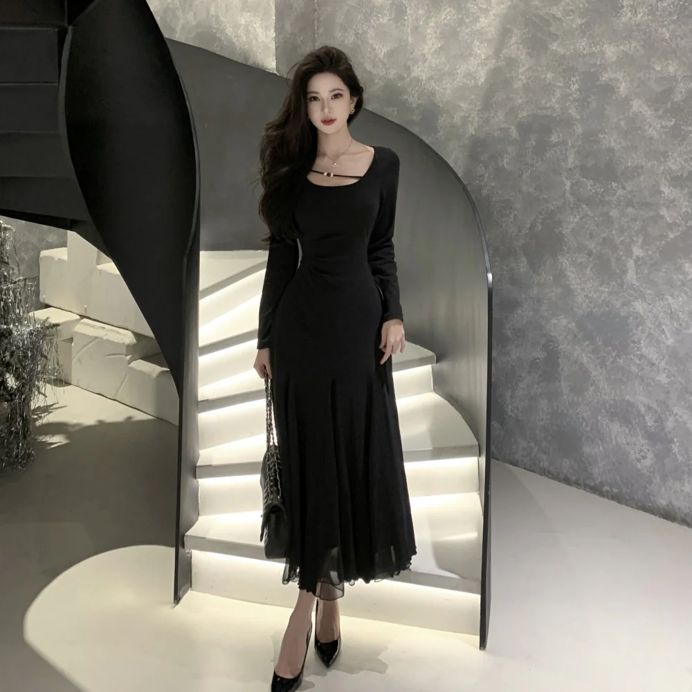 2025 high-end retro little black dress suspender sexy dress high-end seaside vacation halter dress long dress - Deanwangkt