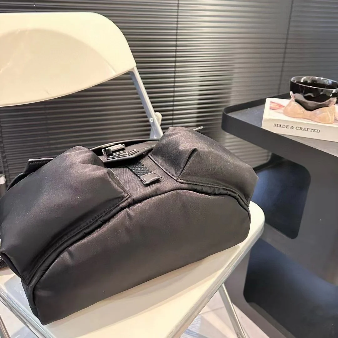 deanwangkt European Goods Spring and Summer New Single Parachute Waterproof Nylon Cloth Men's Shoulder Bag Dark Black Buckle Crossbody Messenger Bag - Deanwangkt