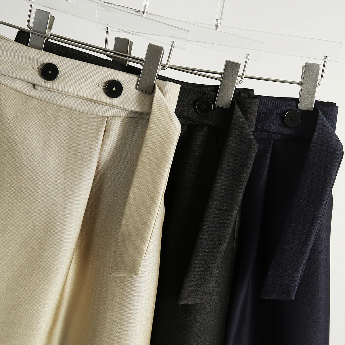 2025 Pear-shaped body love, micro-lantern texture silhouette skirt  summer new women's clothing medium and long skirt - Deanwangkt