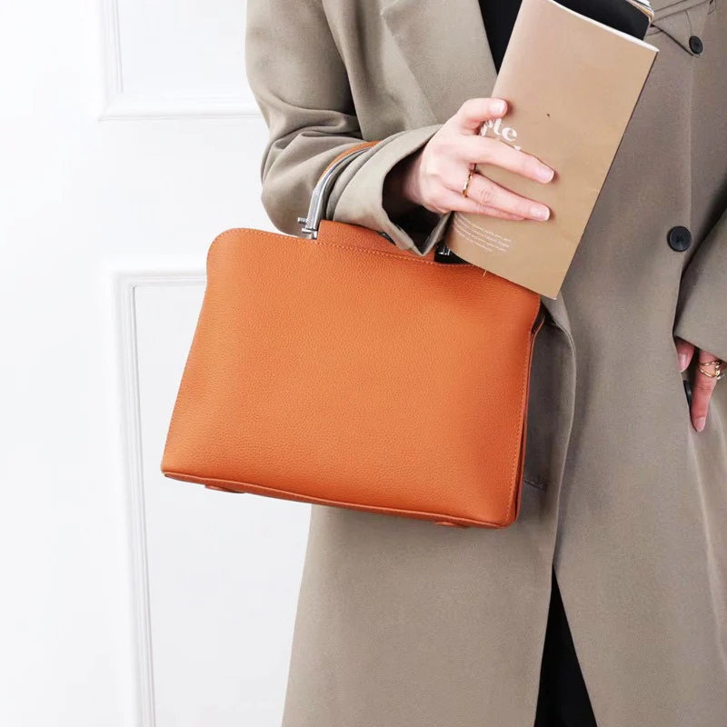 First layer cowhide TOGO pattern casual handbag high-end leather lady bag versatile messenger shoulder women's bag M207 - Deanwangkt