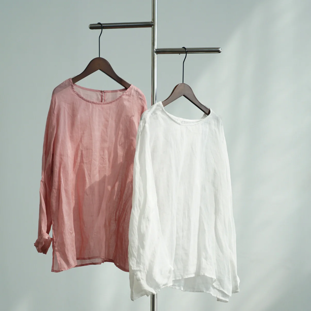 Original simple round neck pullover clear ramie medium and long shirt, literary style loose bottoming top W25069 - Deanwangkt