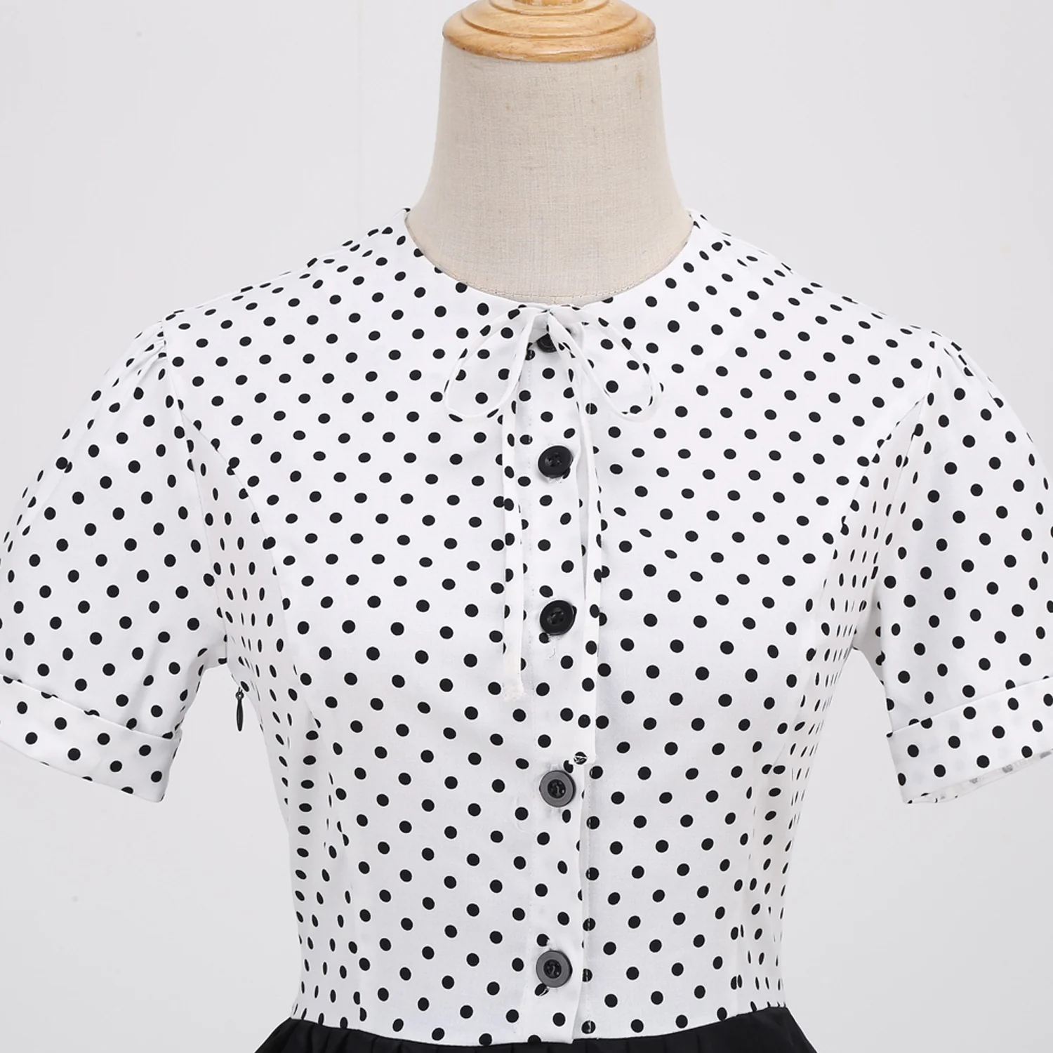 DEANWAQNGKT  European and American Hepburn Style Retro Dots Stitching Pleated Puffy Short Sleeve round Neck Mid-Length Dress  New Women - Deanwangkt