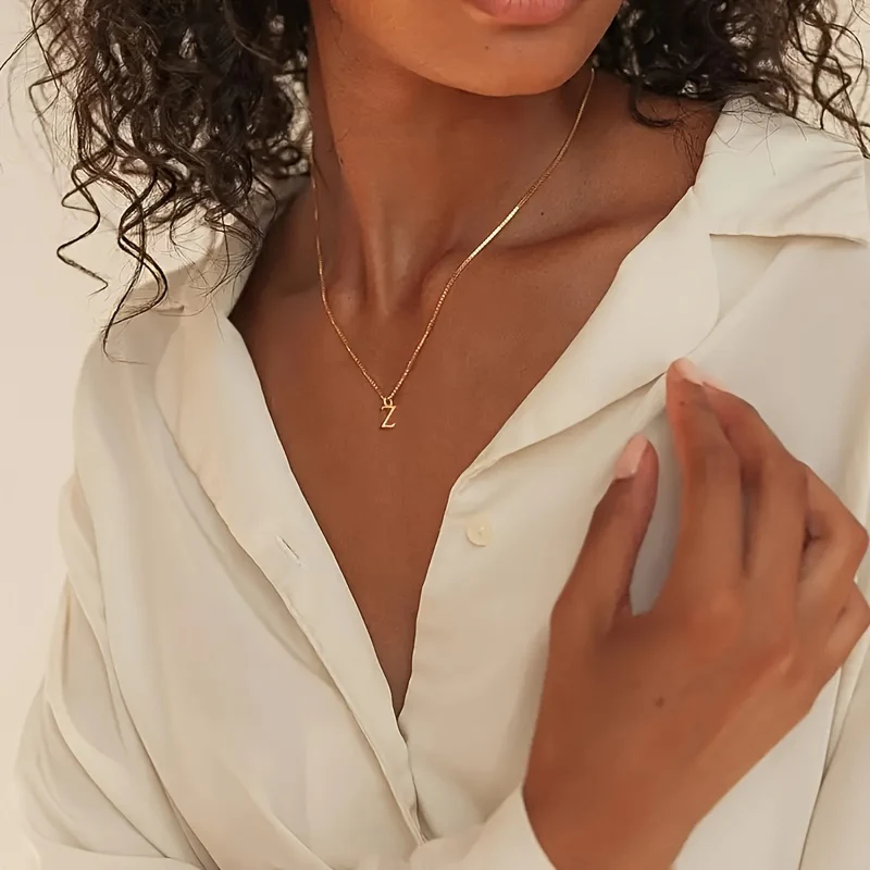 Women's Box Necklace, Smooth Letter Necklace, Plated English Letter Pendant, Clavicle Chain - Deanwangkt