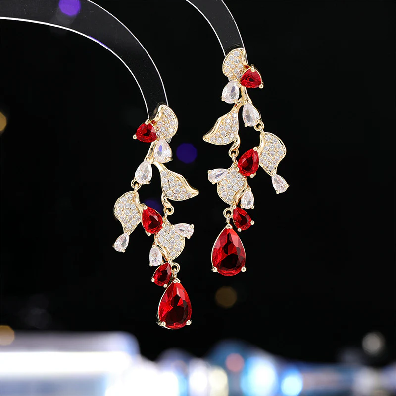 2025 fashion geometric water drop zircon leaf earrings women's s925 silver needle niche high-end banquet dress earrings - Deanwangkt