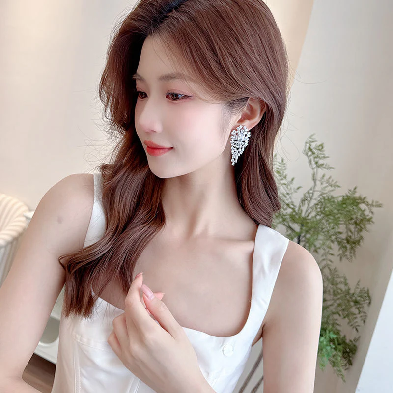 2025 jewelry heavy industry irregular copper inlaid zircon earrings palace retro flower brand bridal high-end banquet earrings - Deanwangkt