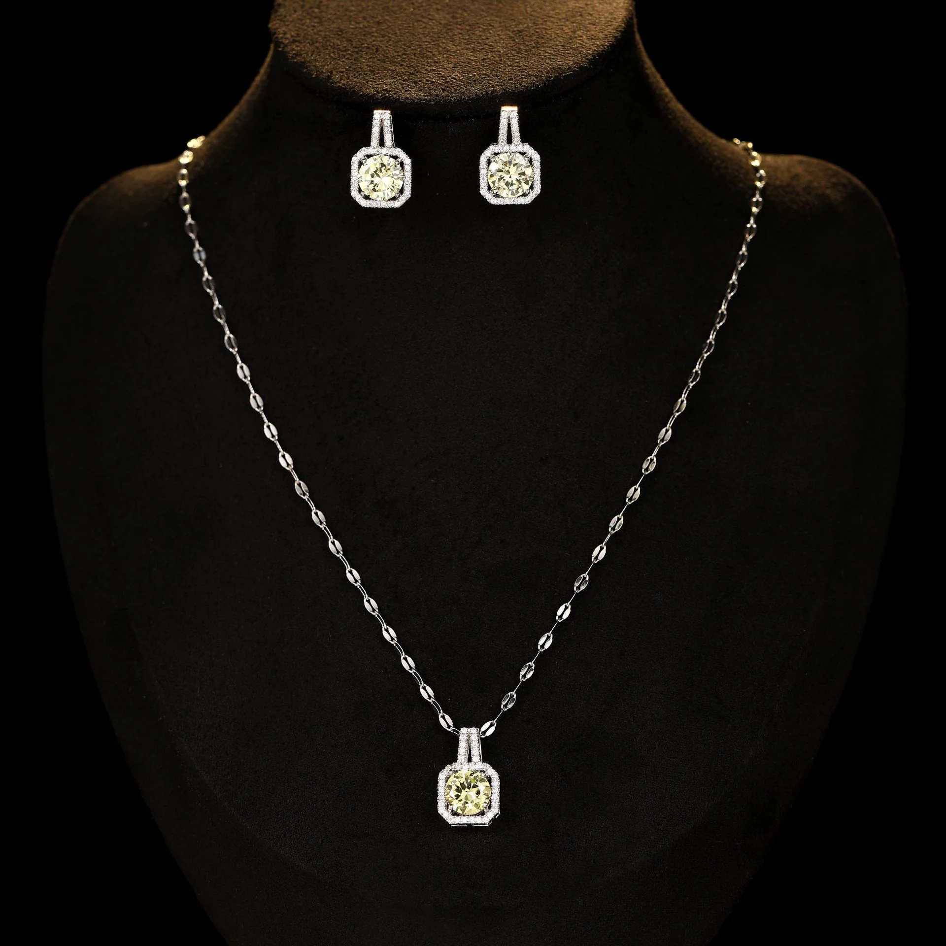 2025 High-end square zircon necklace, earrings, jewelry set, light luxury niche design, exquisite collarbone chain woman - Deanwangkt