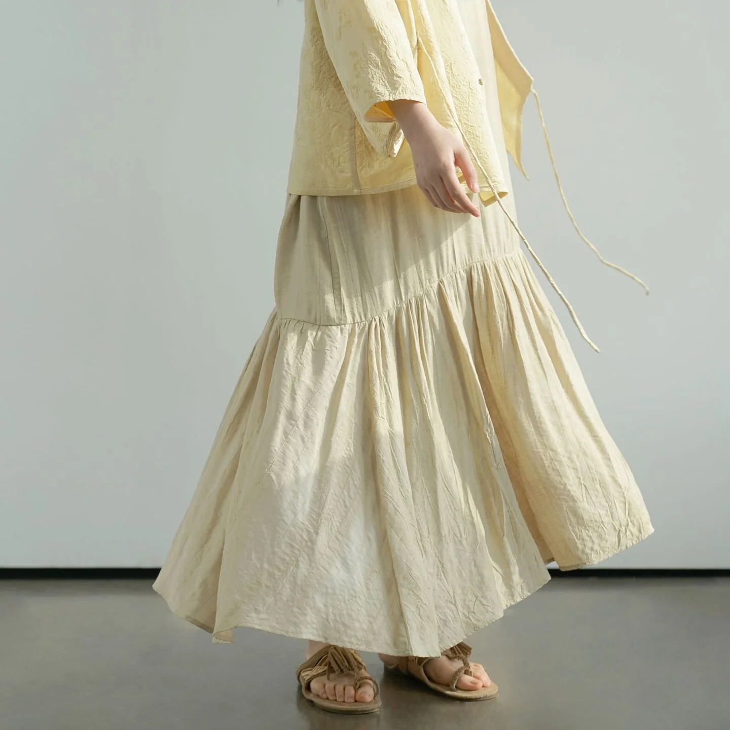 Original literary and retro fried color crumpled super long pendulum dress, versatile travel suspender dress L25047 - Deanwangkt