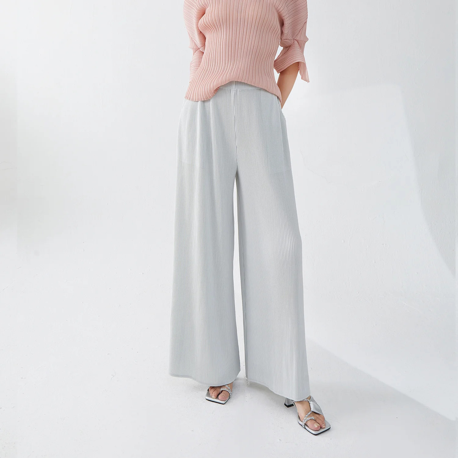 2025 Miyake wide-leg pants women's pendant feeling elastic waist loose large size meat covering and thin spring and autumn trousers versatile casual pants - Deanwangkt