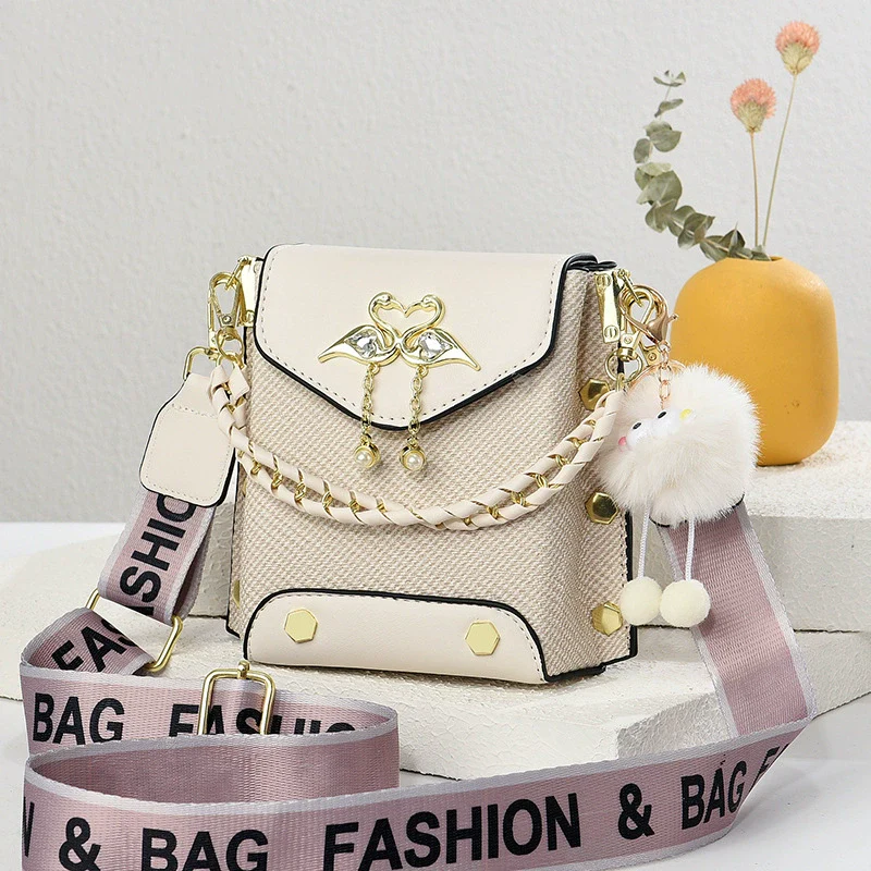 Hot style messenger bag mini small bag  new fashion versatile mobile phone bag student bag female - Deanwangkt