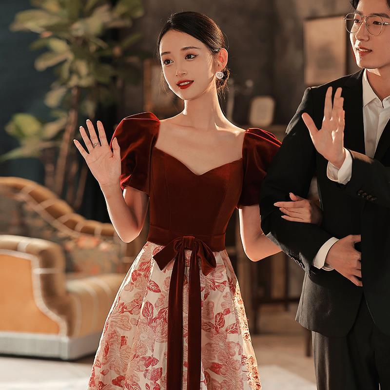 2025 Princess on the Run Toast Bridal Burgundy Engagement Dress Femininity Evening Dress Light Luxury Door Dress Casual Dress - Deanwangkt