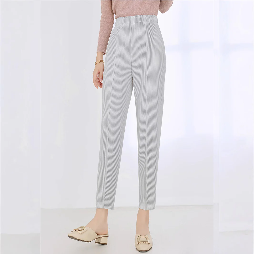 2025 Miyake counter pleated pants children's autumn small foot pencil pants slim and thin elastic waist versatile casual pants women - Deanwangkt