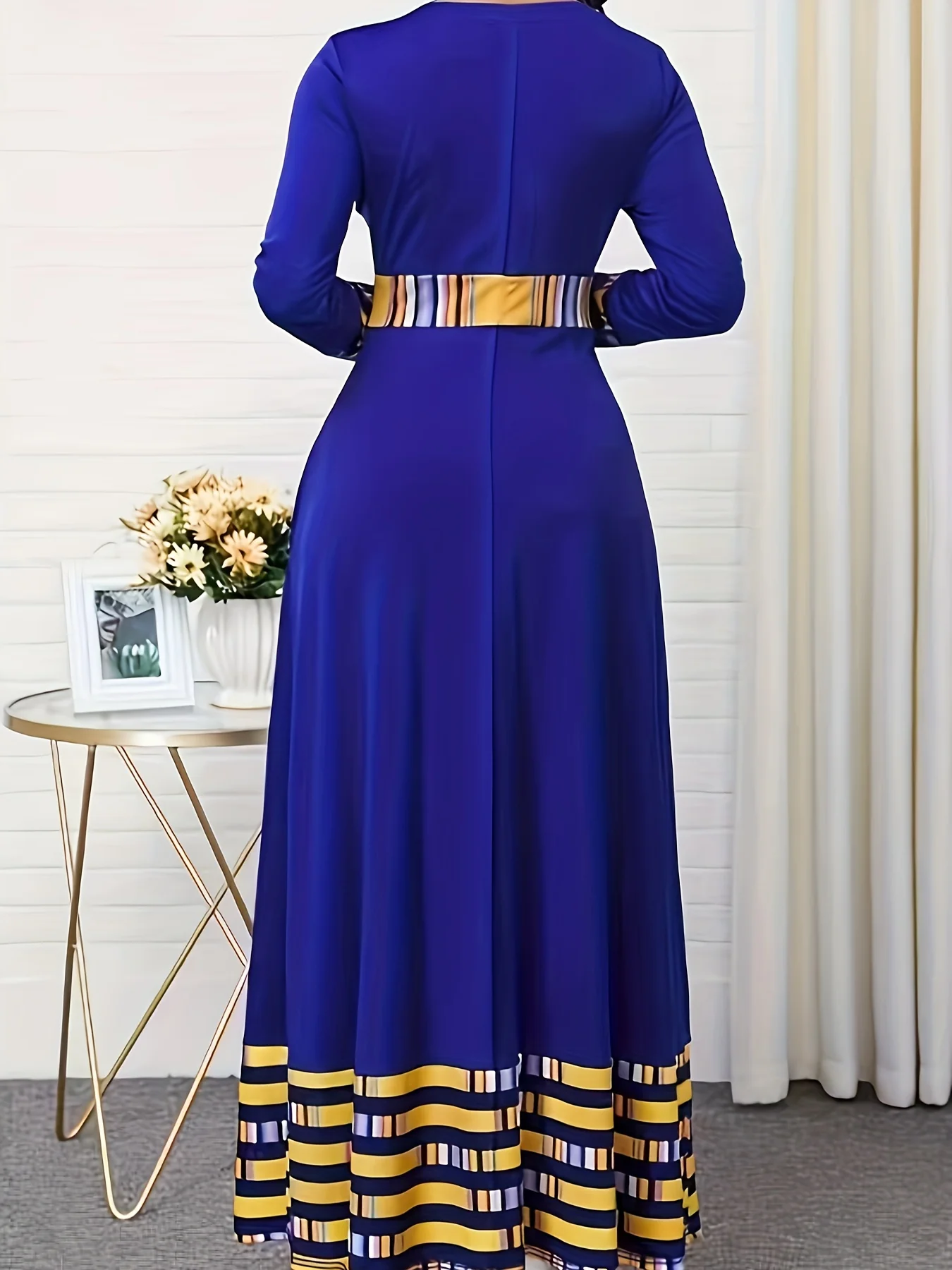 Plus Size Casual Dress, Women's Plus Geometric Print Long Sleeve V Neck Medium Stretch Pron Maxi Dress With Pockets - Deanwangkt