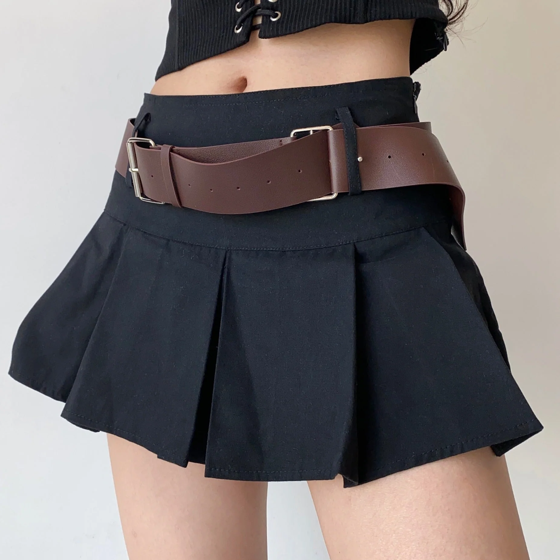 deanwangkt - Y2K Corduroy Pleated Mini Skirt // Black - Deanwangkt