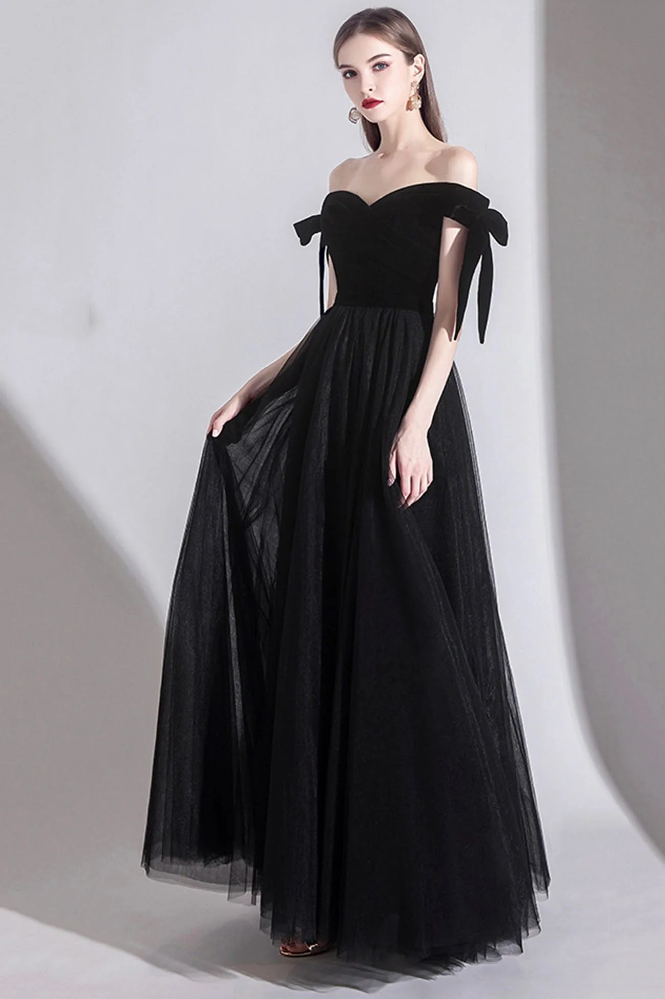 solvbao Black Tulle Off the Shoulder Prom Dress, Black A-Line Party Evening Dress - Deanwangkt