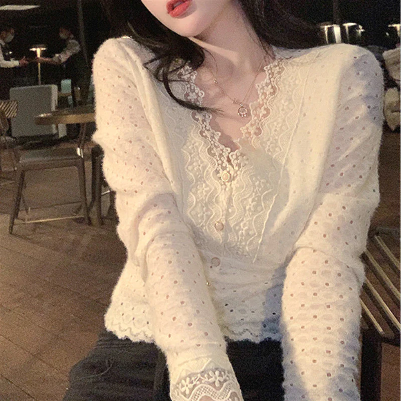 deanwangkt Lace V-Neck Blouse Women  Spring Long Sleeve Party Sexy Base Shirt Female Korea Style Elegant Office Lady Slim Tops - Deanwangkt