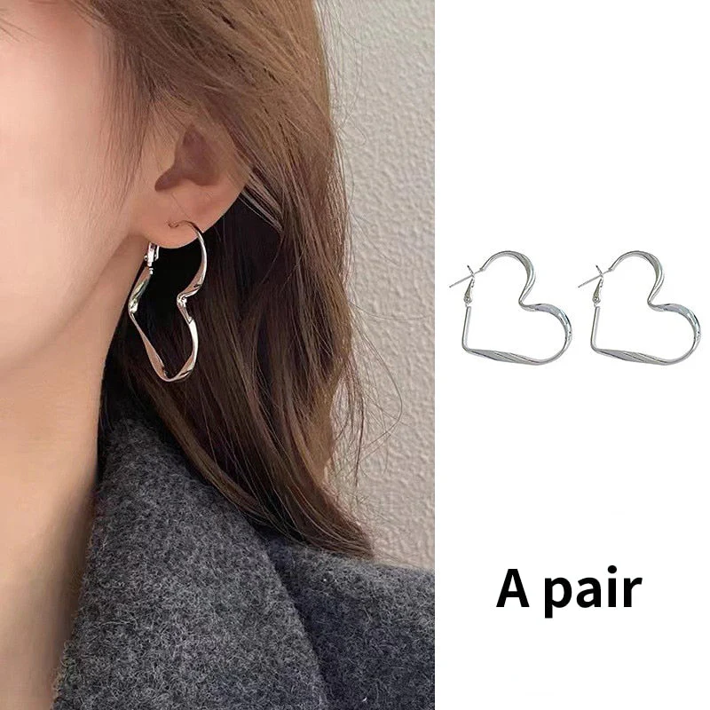 deanwangkt New Punk Style Liquid butterfly Stud Earring for Woman Cool Metal Butterfly Earrings Y2K Aesthetic Jewelry Party Gift - Deanwangkt