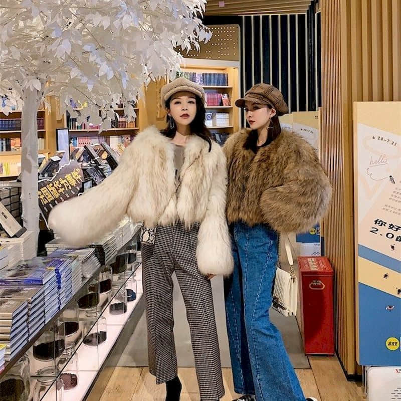 deanwangkt Women's fur coat elegant sexy high street clothing new short fox raccoon fur trumpet sleeve fashion western Retro thick jacket - Deanwangkt