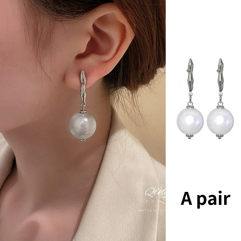 deanwangkt New Punk Style Liquid butterfly Stud Earring for Woman Cool Metal Butterfly Earrings Y2K Aesthetic Jewelry Party Gift - Deanwangkt