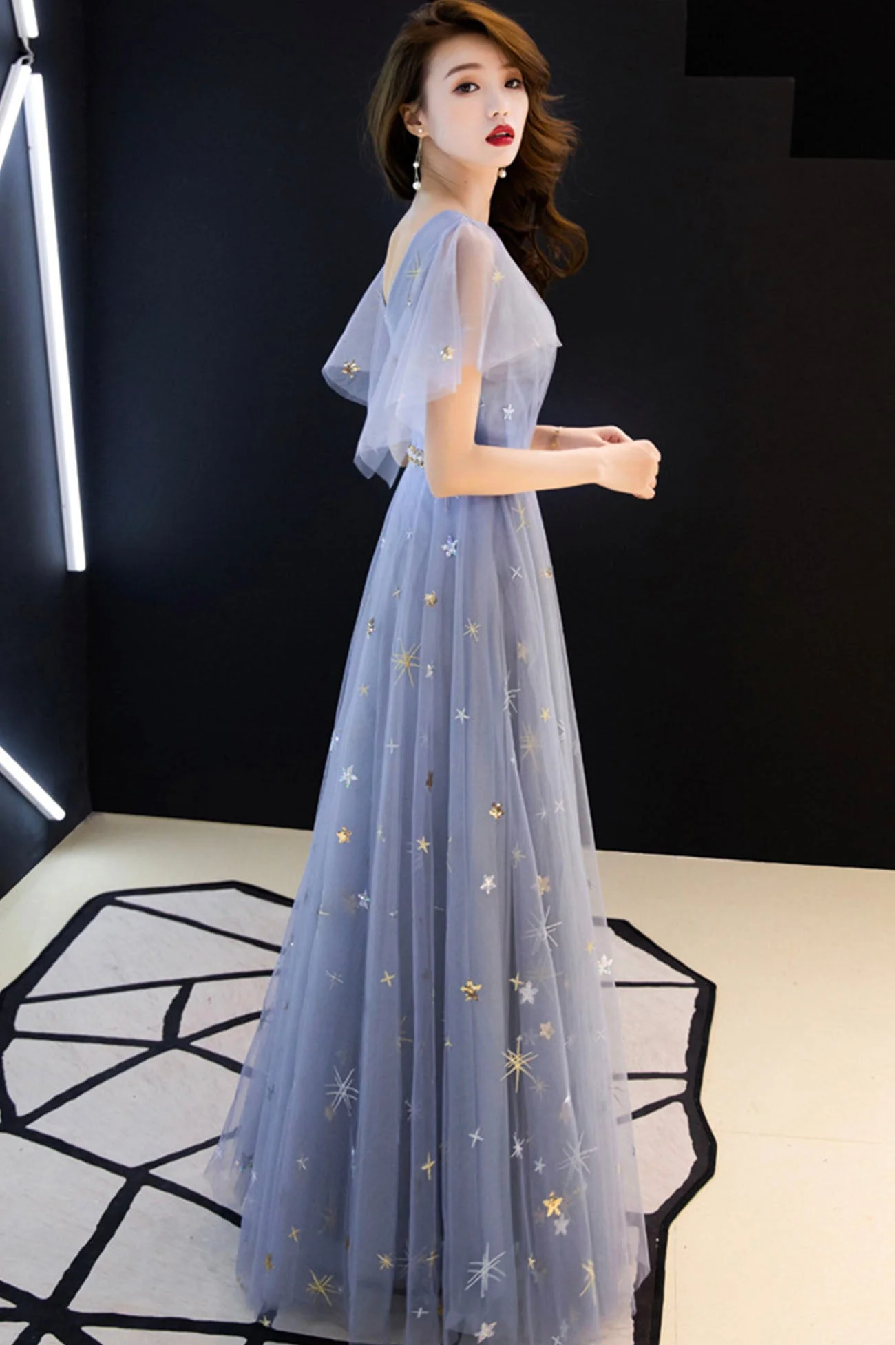 solvbao Blue Tulle Long A-Line Prom Dresses, V-Neck Evening Dresses - Deanwangkt