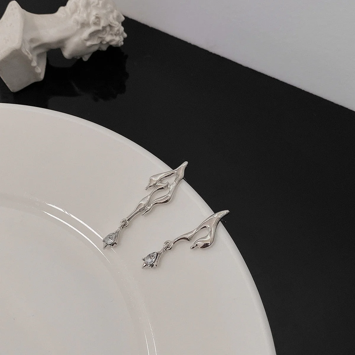 deanwangkt New Punk Style Liquid butterfly Stud Earring for Woman Cool Metal Butterfly Earrings Y2K Aesthetic Jewelry Party Gift - Deanwangkt