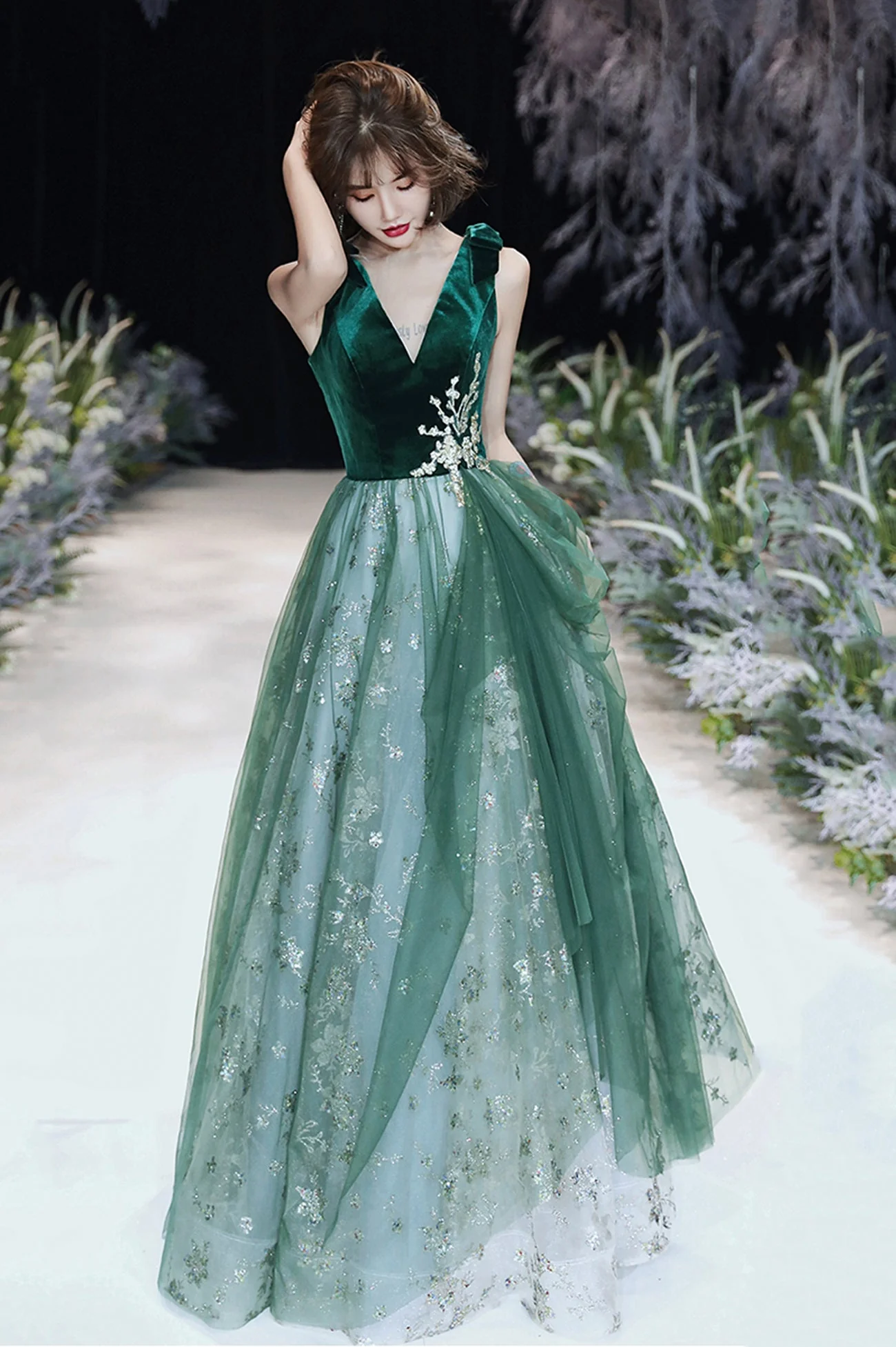 solvbao Green Velvet Tulle Long Prom Dresses, V-Neck Green Evening Dresses - Deanwangkt