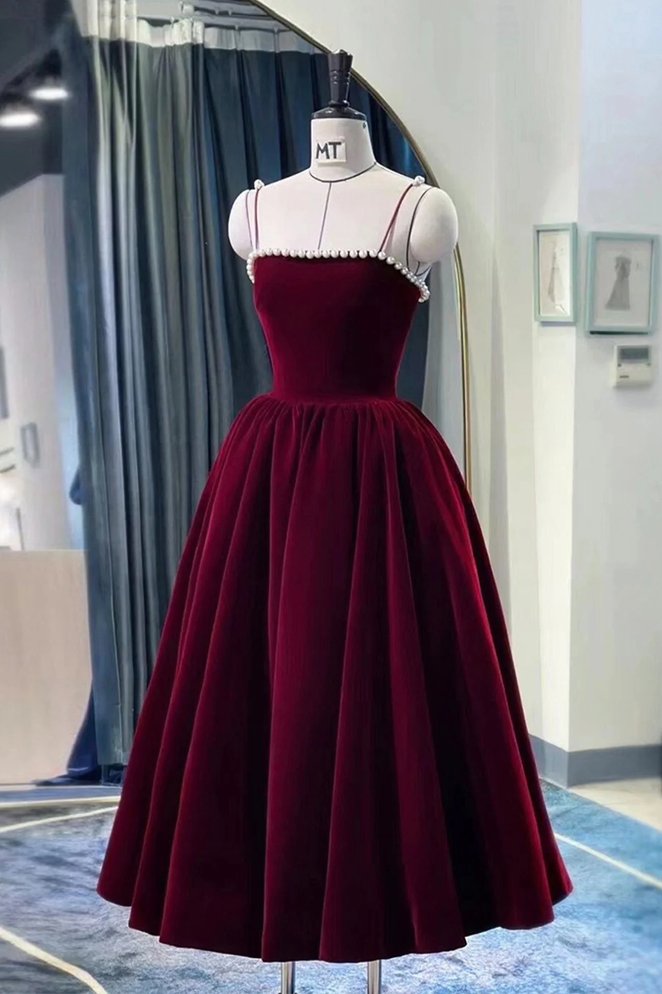 solvbao Burgundy Velvet Short Prom Dress, A-Line Party Dress with Pearls - Deanwangkt