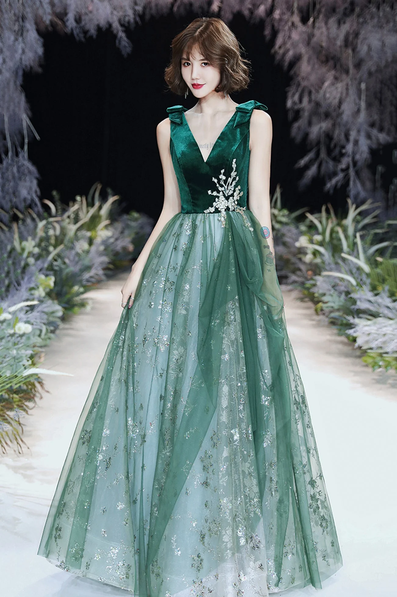 solvbao Green Velvet Tulle Long Prom Dresses, V-Neck Green Evening Dresses - Deanwangkt